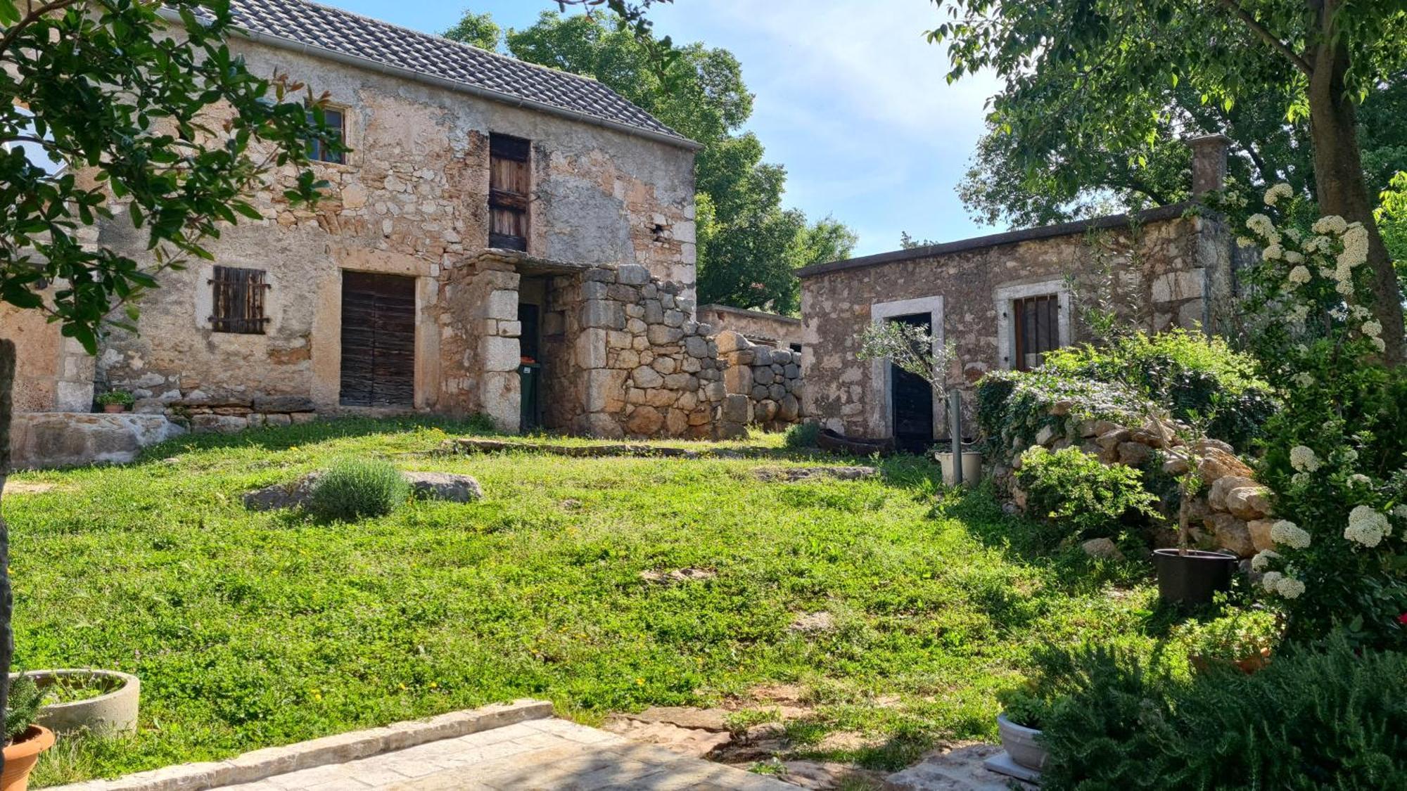Stone House Goranova Kuca Vila